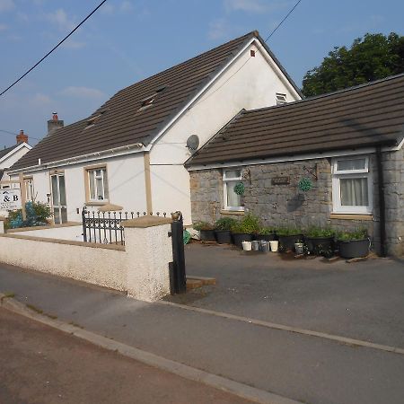 Bed and Breakfast Lletygwilym, Heol Dwr Kidwelly Exterior foto